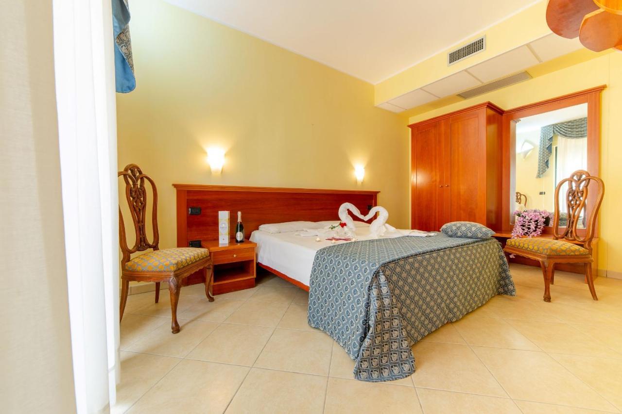 Hotel Costa D'Oro Salve Eksteriør billede